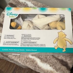New Classic Winnie The Pooh crib musical mobile